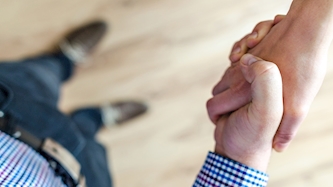 לחיצת יד, צילום: pexels